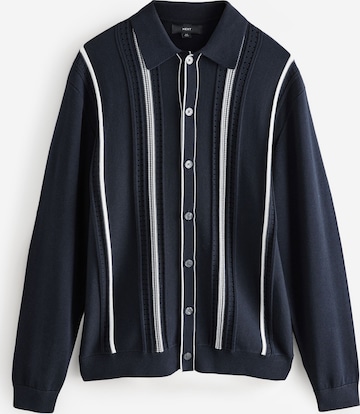 Next Neuletakki värissä sininen: etupuoli