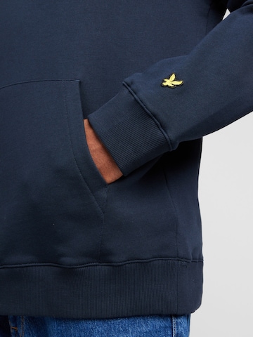 Lyle & Scott Свитшот в Синий