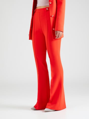 évasé Pantalon à plis Chiara Ferragni en rouge : devant