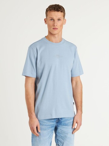 T-Shirt 'Dot' CHASIN' en bleu : devant