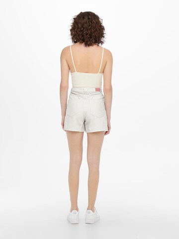 ONLY Regular Shorts 'CAMILLE MILLY' in Weiß