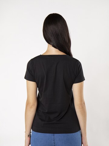 Tricou de la Quiosque pe negru