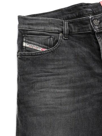 Slimfit Jeans 'Straight 1995 D-SARK' di DIESEL in grigio