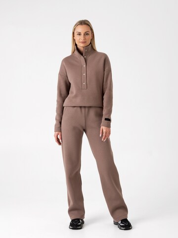 cut my fashion Tracksuit 'Laisvalaikio treningai "Goda" CMF511' in Brown: front