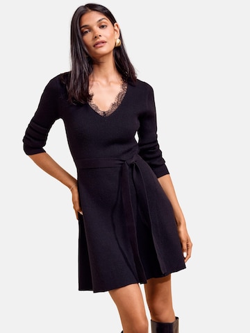 Friends Like These - Vestido de punto en negro: frente