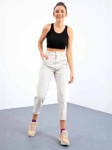 Tommy Life Top 'Crop Top' in Black