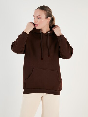 Sweat-shirt LELA en marron : devant