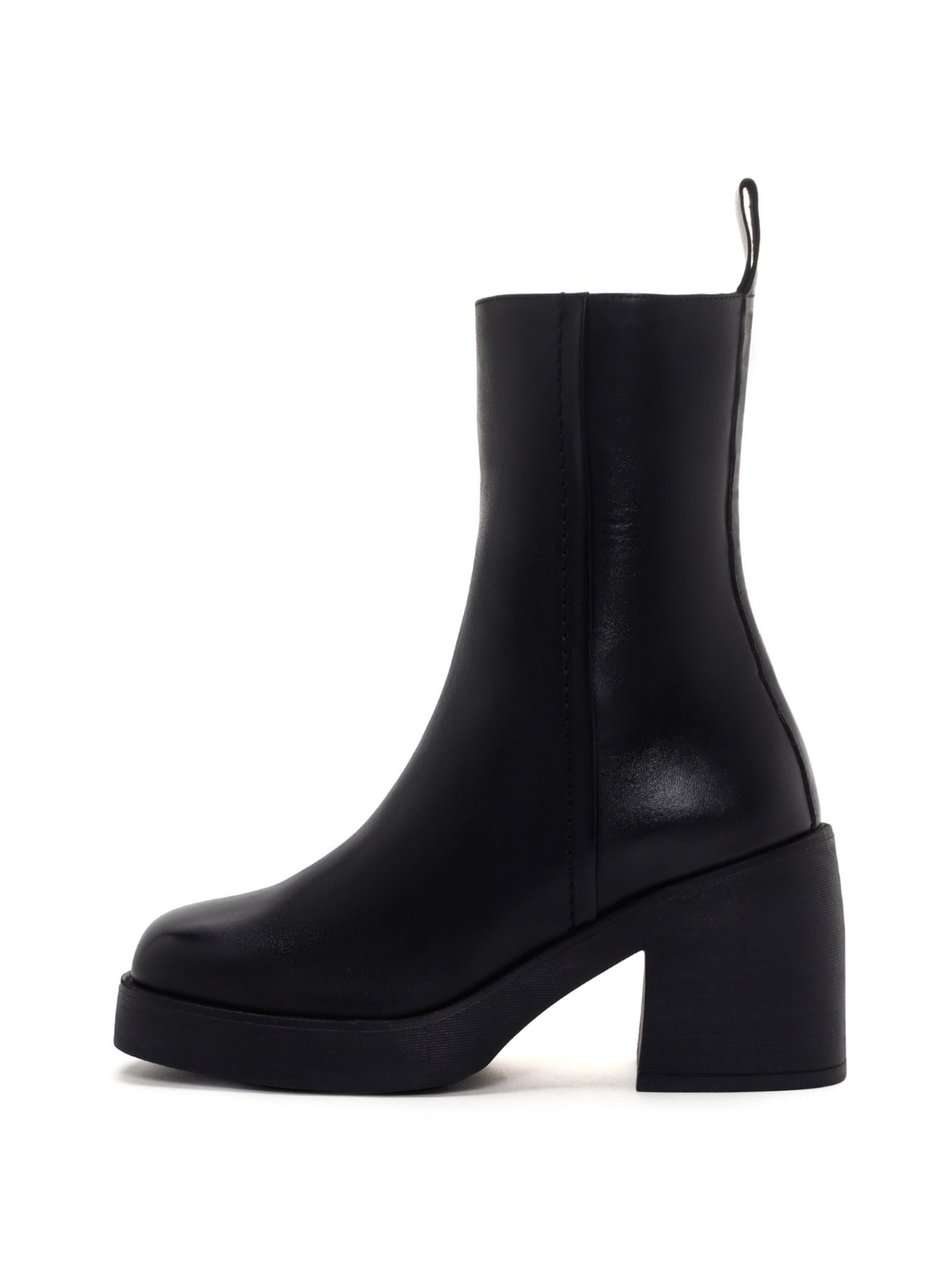 Derimod Enkellaarsjes in Zwart: voorkant