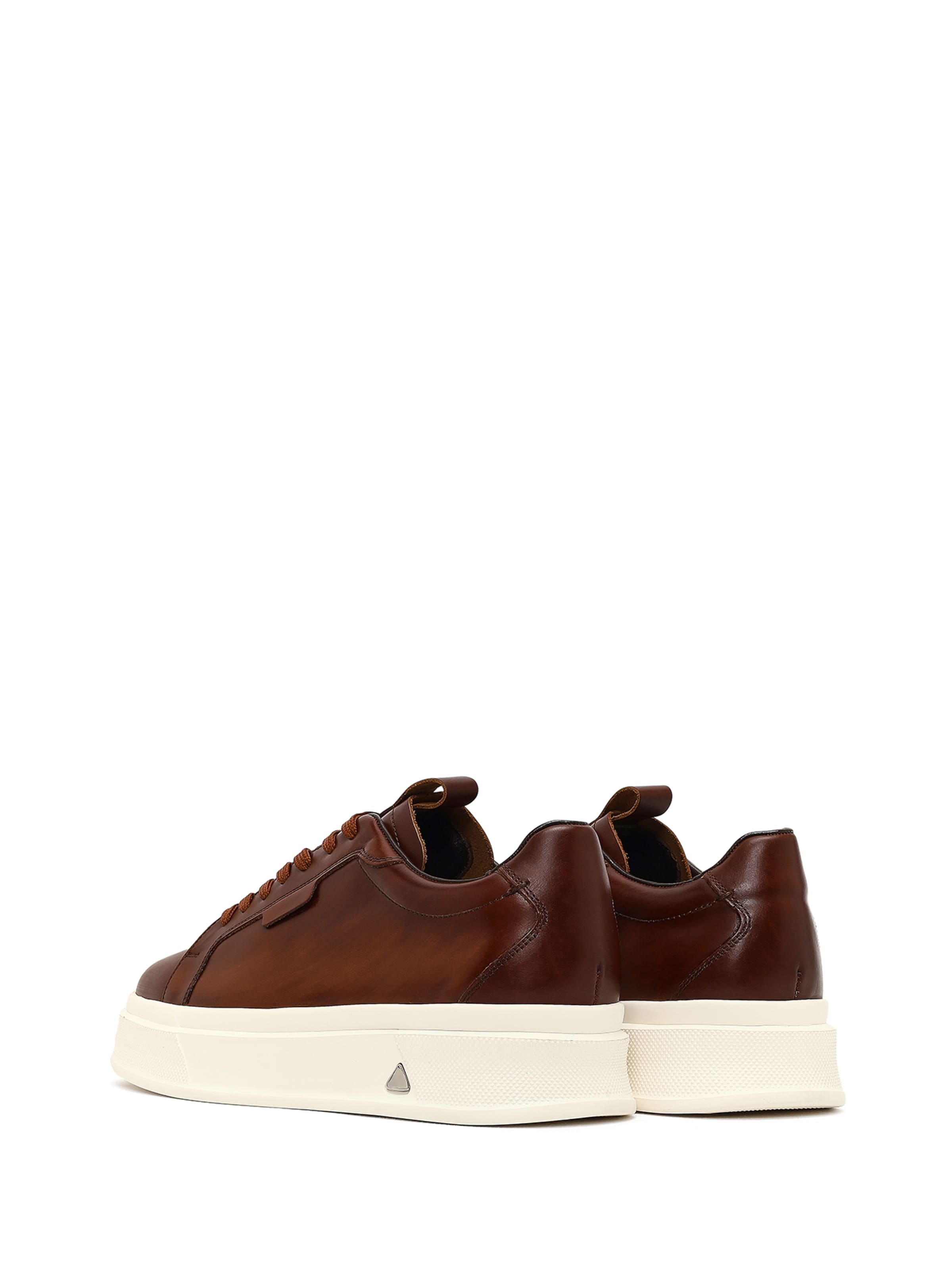 Derimod - Zapatillas deportivas bajas en marrón