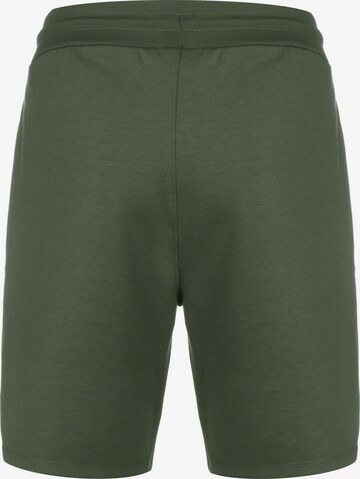 Loosefit Pantalon Lyle & Scott en vert