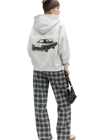 Pull&Bear Sweatshirt in Grau