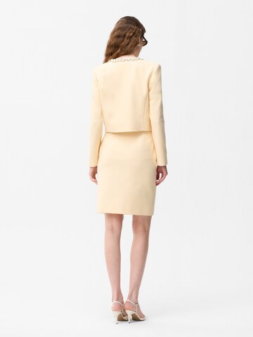 adl Blazer in Yellow