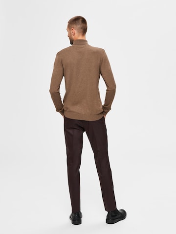 SELECTED HOMME Regularny krój Sweter 'Berg' w kolorze beżowy