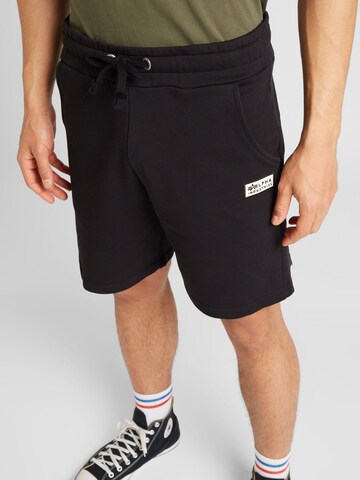 Regular Pantalon ALPHA INDUSTRIES en noir