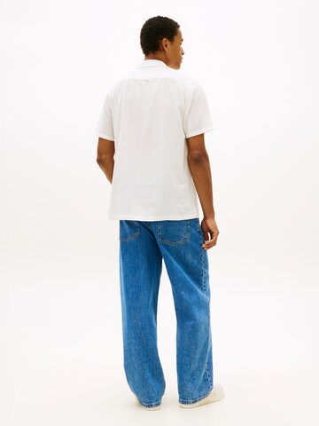 Tommy Jeans Regular fit Button Up Shirt in White