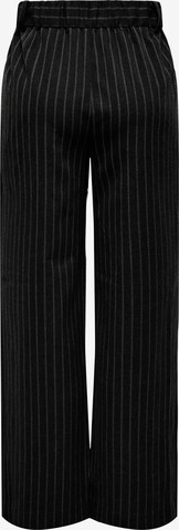Loosefit Pantaloni 'DITA' di ONLY in nero