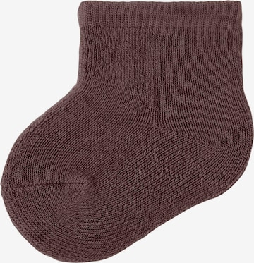 Chaussettes 'Waksi' NAME IT en rouge : devant