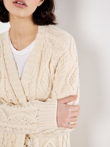 Apricot Gebreid vest ' ' in Beige