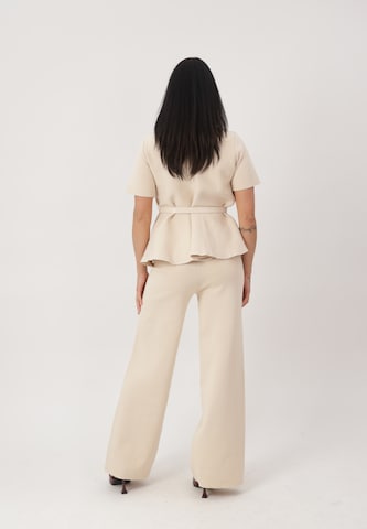 Elara Set in Beige
