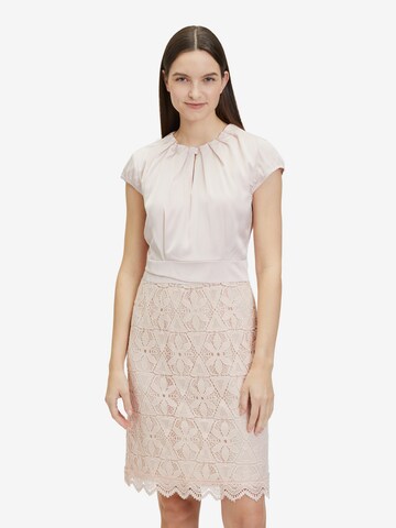 Betty & Co Dress in Pink: front