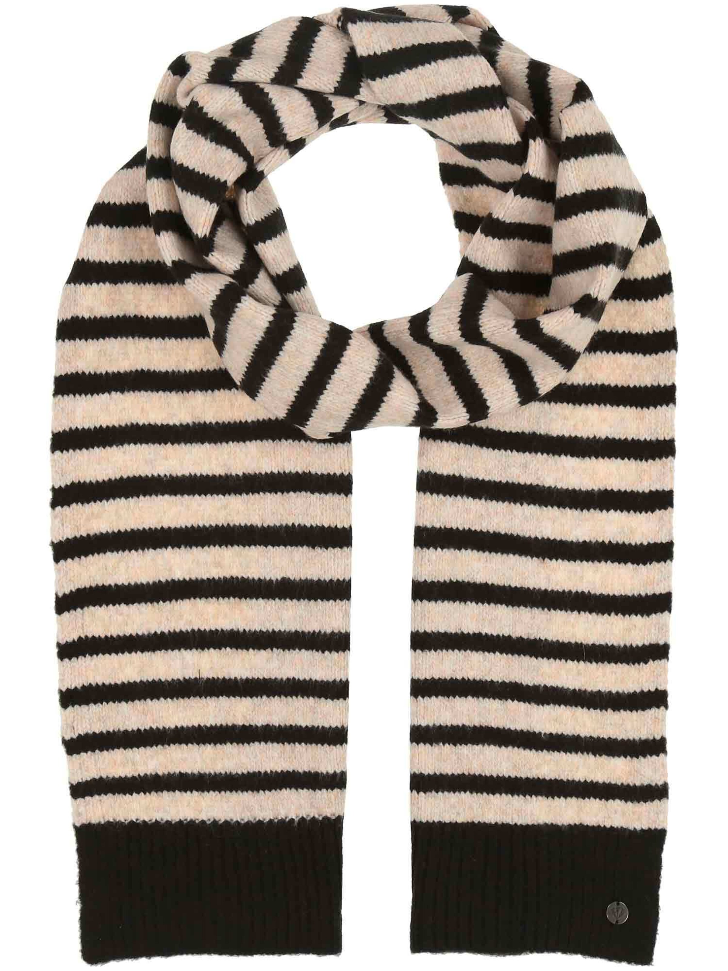 FRAAS Scarf in Pink: front