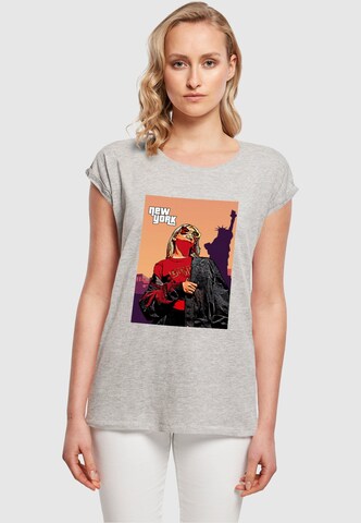 Merchcode T-Shirt 'Grand New York' in Grau: Vorderseite