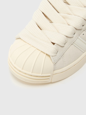 ADIDAS ORIGINALS Низкие кроссовки 'SUPERSTAR ST' в Белый