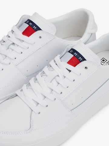 Tommy Jeans Sneaker low 'Essential' in Weiß