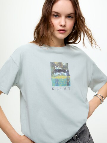 Tricou de la Pull&Bear pe albastru