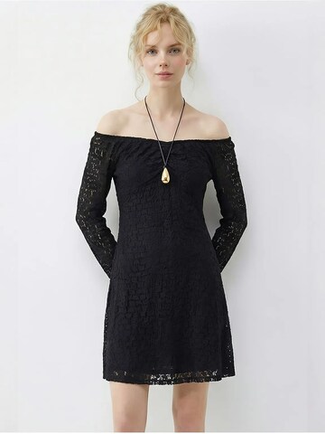 Abito di Bianco Lucci in nero: frontale