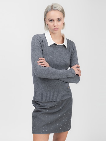 Influencer Sweater in Grey: front