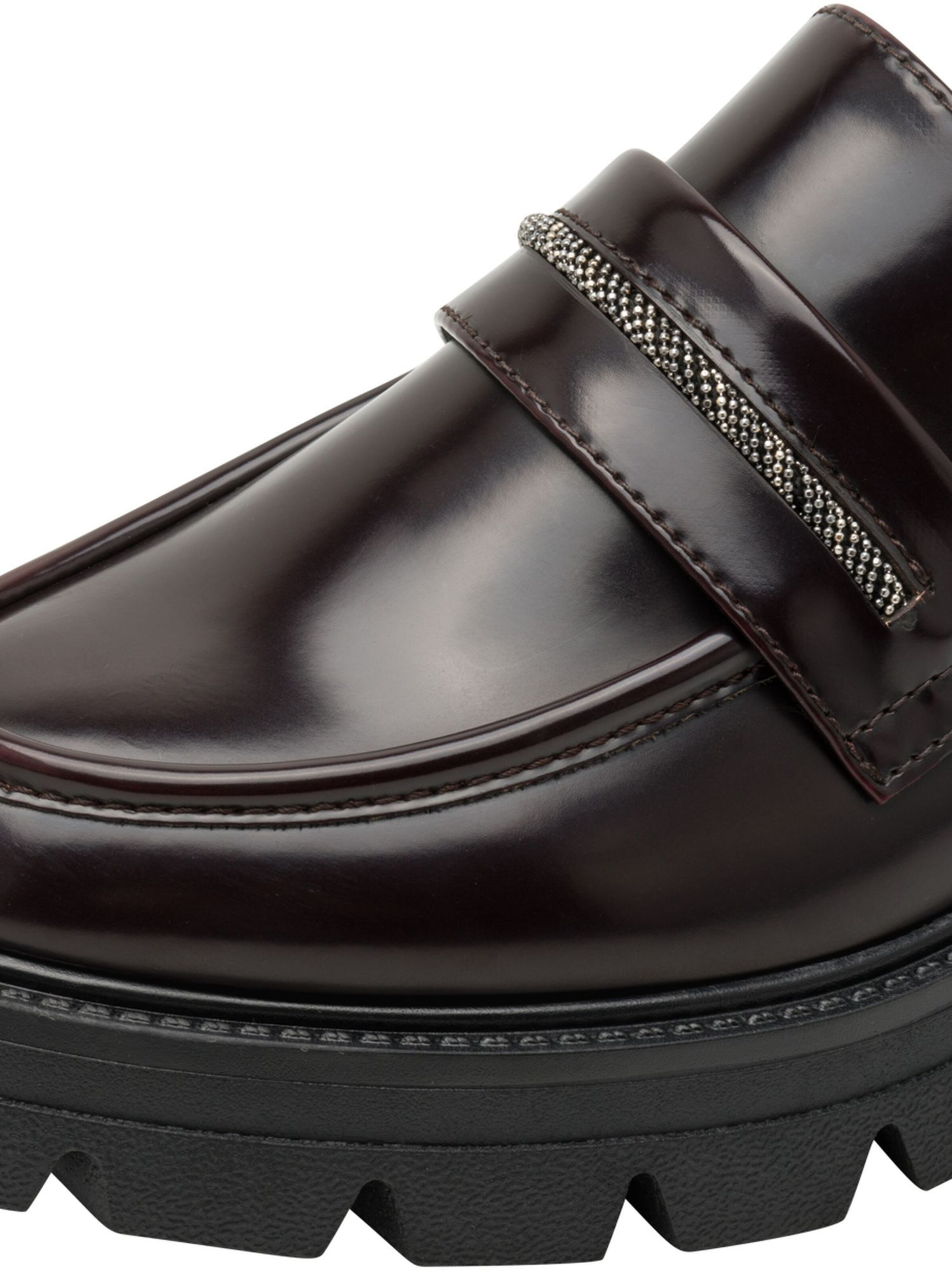 s.Oliver Classic Flats in Red