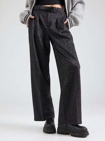 s.Oliver Široke hlačnice Hlače z naborki | črna barva: sprednja stran