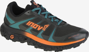 Chaussure basse 'Trailfly Ultra G 300 Max' Inov-8 en noir : devant