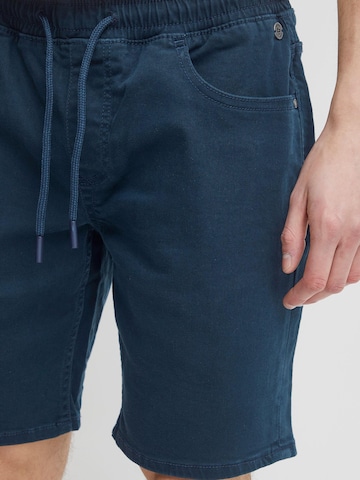 BLEND - Regular Calças em azul