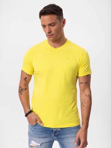 Daniel Hills - Camiseta en amarillo