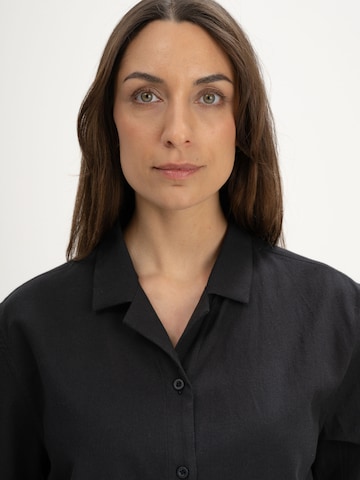 Chemisier 'Tavleen' MELA en noir