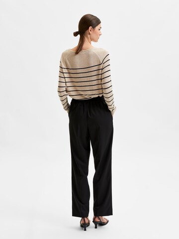 SELECTED FEMME Loose fit Pleated Pants 'Aletta' in Black