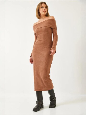 Bianco Lucci Jurk in Beige