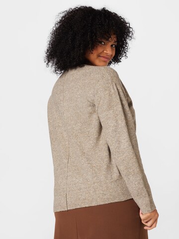 ABOUT YOU Curvy Pullover 'Asta' in Braun