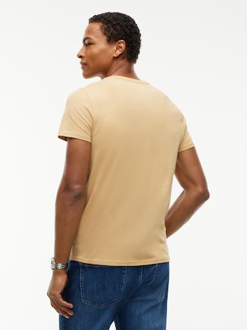 Tommy Jeans Shirt in Beige