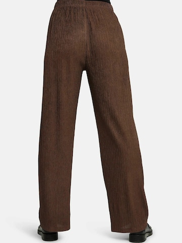 Liberte Essentiel Szabványos Nadrág ' ANNI ' - barna