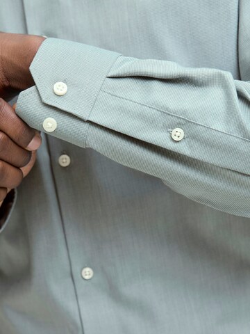 JACK & JONES Comfort fit Button Up Shirt 'Blaparker' in Green
