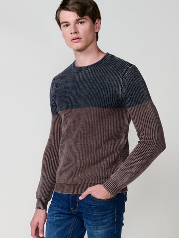 KOROSHI Пуловер в кафяво