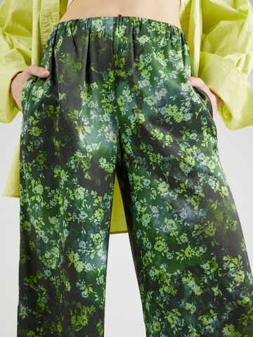 TOPSHOP Wide leg Trousers in Green