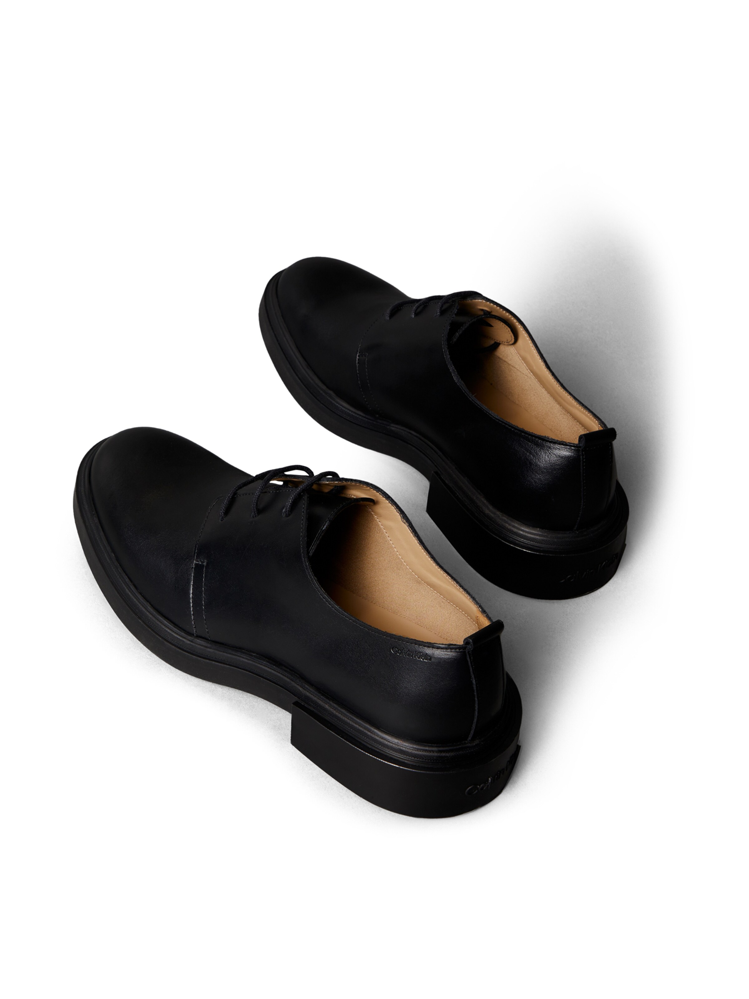 Calvin Klein Обувки с връзки в черно