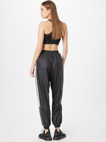 ADIDAS ORIGINALS Tapered Pants in Black