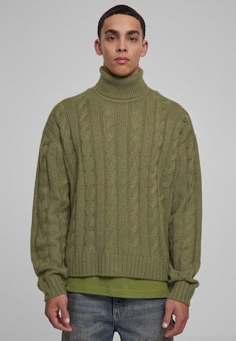 Urban Classics Sweater in Green: front