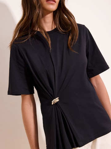 Lipsy Shirt in Zwart