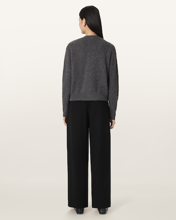 AllSaints Loosefit Kalhoty se sklady v pase – černá